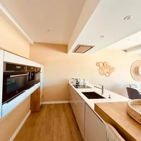 Casa Damicella Bord De Avec Piscine