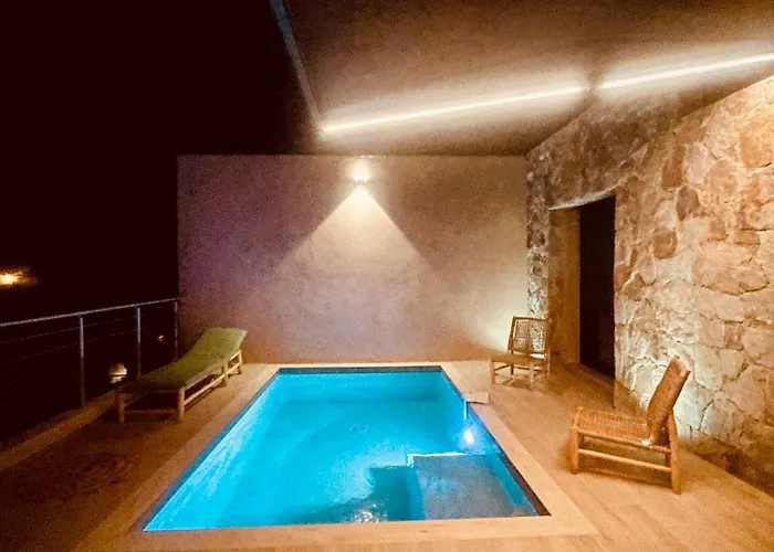 Casa Damicella Bord De Avec Piscine